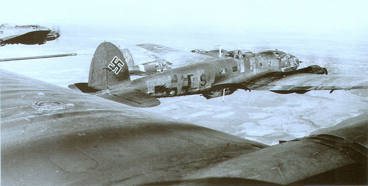 Asisbiz Heinkel He 111H 8.KG55 G1+ES raid on Moscow 1941-01